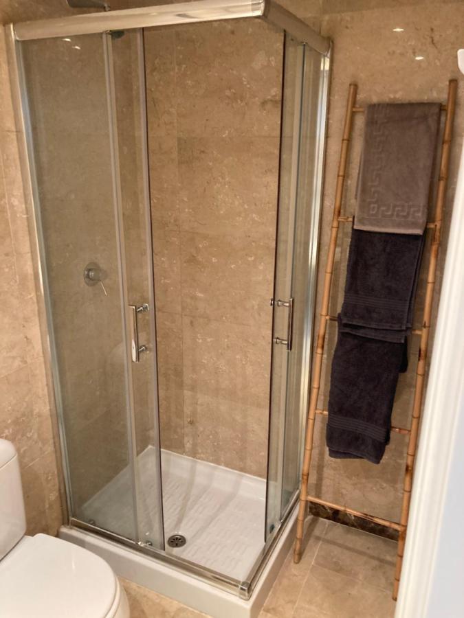 2 Bed Penthouse Apartment มานิลบา ภายนอก รูปภาพ